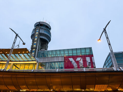 A&eacute;roport international Montr&eacute;al-Trudeau. A&eacute;roport YUL de Montr&eacute;al, QC, Canada.