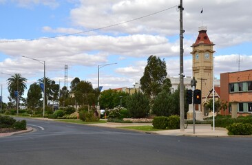Deakin Avenue in outback Mildura, Australia