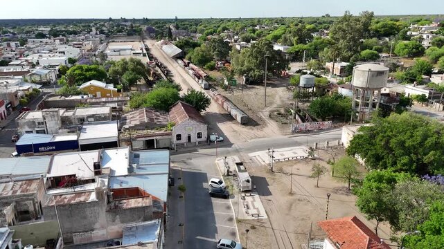 Locomotora vieja y v&iacute;as de tren de Cruz del Eje , C&oacute;rdoba