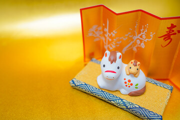 親子午の正月置物