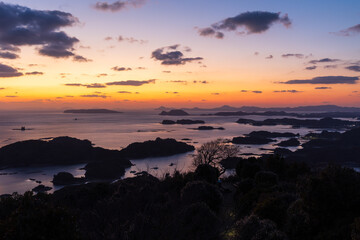 日本の風景　長崎県佐世保市　夕暮れの九十九島　石岳展望台
