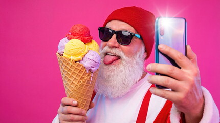 Cool Santa Takes a Selfie with Giant Ice Cream