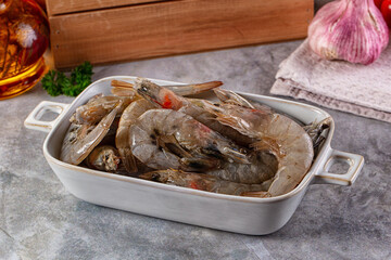 Raw fresh tiger prawn in the bowl