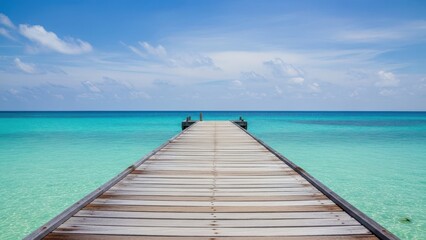 Obraz premium Wooden pier on tropical beach