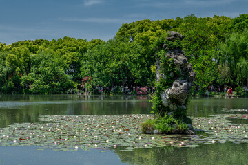  Xihu West Lake, Hangzhou. Hangzhou West Lake is a famous tourist attraction in China.