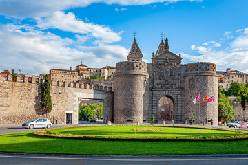 Fototapeta premium Thick stone walls