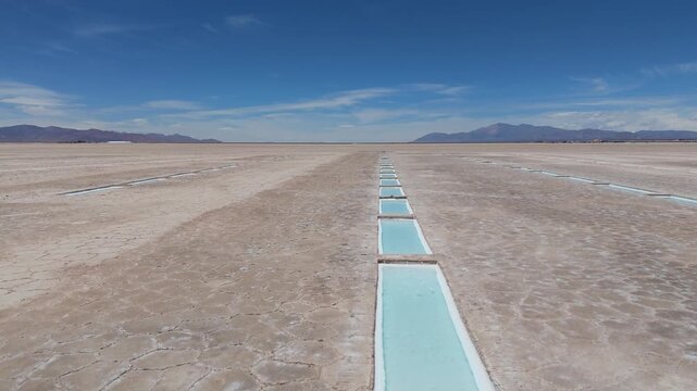 Vista a&eacute;rea con drone de las "Salinas Grandes" en la provincia de Jujuy, Argentina.