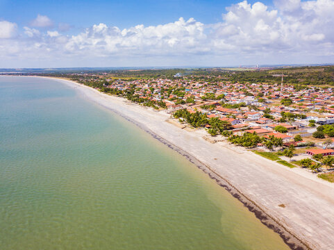 Praia Azul, Pitimbu, Para&iacute;ba - aerial view of Praia Azul on the coast of Para&iacute;ba