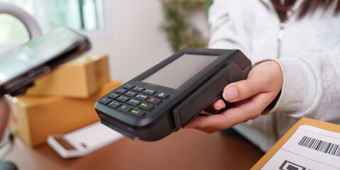 Contactless Payment Processing with Handheld Device