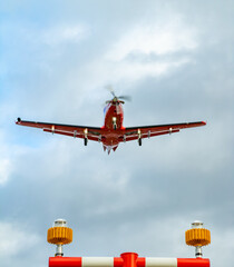 Airplane approaching