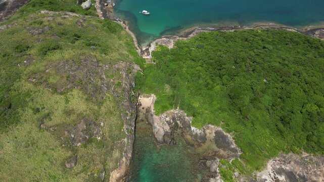 Imagem a&eacute;rea do arquip&eacute;lado das 3 ilhas, para&iacute;so de &aacute;guas cristalinas localizado no litoral da cidade de Guarapari. Sul do estado do Esp&iacute;rito Santo.