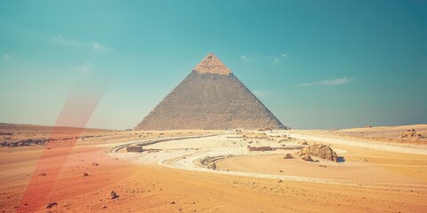 Giza pyramids site, highlighting historical monument structure and regional significance