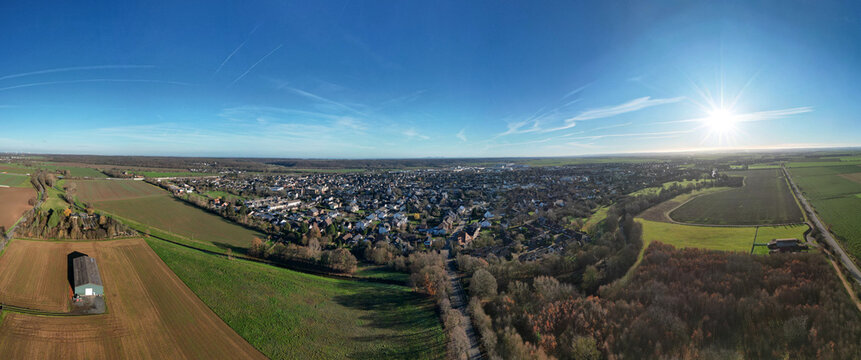 Panorama-Luftaufnahme der Gemeinde Weilerswist