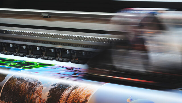 Industrial printing modern digital inkjet printer Industrial printing modern digital inkjet printer, color test