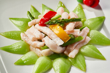 Stir-fried lettuce with fresh shrimp
