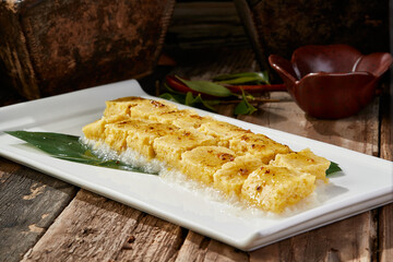Osmanthus Honey-Stuffed Millet and Glutinous Rice Cake