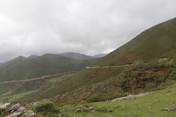 Paisaje monta&ntilde;oso
