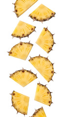 Naklejka premium Fresh pineapple slices falling arrangement isolated on transparent background