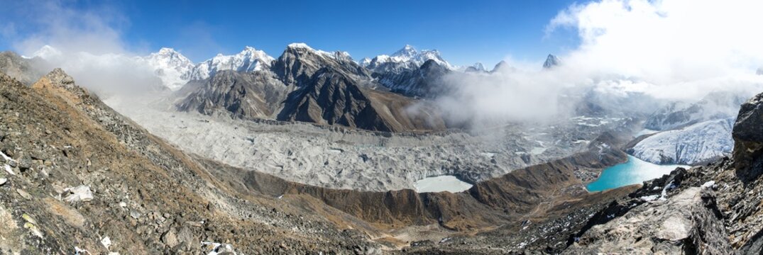 Ngozumba glacier mount Everest Lhotse himalaya mountain