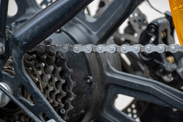 gear set and chain on the rear wheel of a geared bicycle