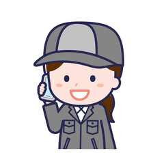 スマートフォンを使う「工場作業員」の女性