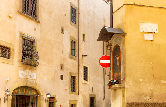 View of a Taberncale, a small religious shrine mounted on a building corner, Florence
