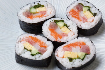 おいしい海鮮巻すし