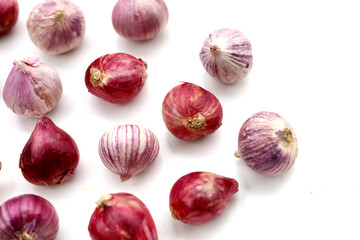 Dried red chilies, garlic bulbs and red shallots