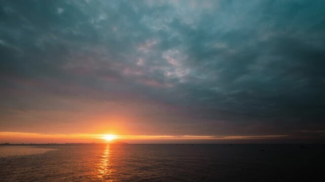 4k dramatic sky with clouds,Time lapse sunset sky cloud Red purple cloudscape time lapse background Dark red purple sunset sky cloud timelapse background day night Dramatic sunset sky