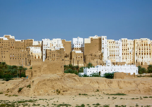 Multi- storey buildings made from mud, Hadhramaut, Shibam, Yemen