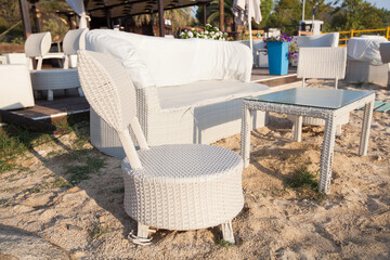 Elegant beachside lounge for summer comfort, charm, and coastal leisure.