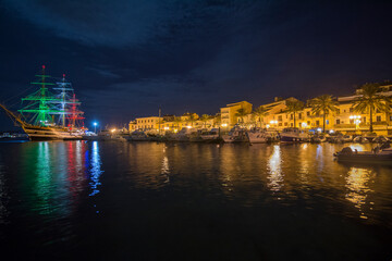 Naklejka premium Nave scuola, Amerigo Vespucci, La Maddalena