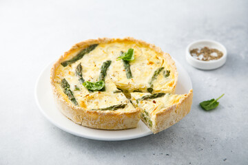 Traditional asparagus quiche