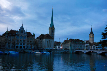 Obraz premium Zurich, Switzerland, city view on a cloudy winter day
