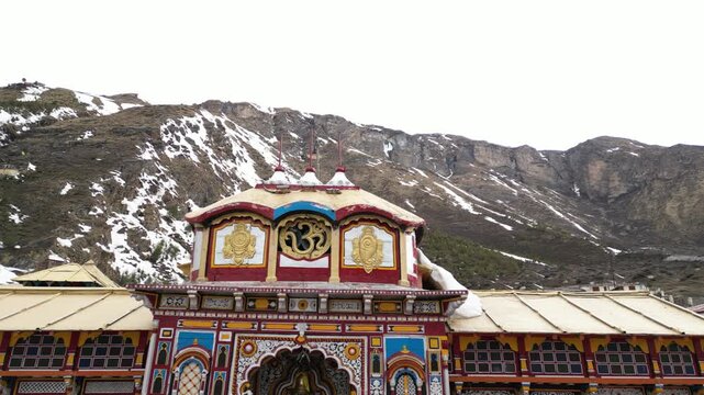 indian temple in the mountains badrinath 