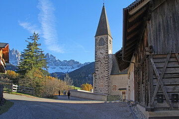 la chiesa di Santa Maddalena in Val di Funes; Alto Adige