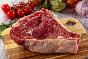 Raw beef thicl edge cut