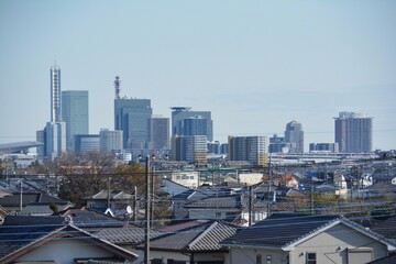 冬晴れのさいたま新都心の町並み