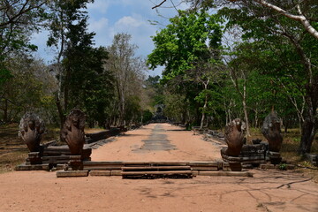 Naklejka premium カンボジア シェムリアップ遺跡群 ベン・メリア