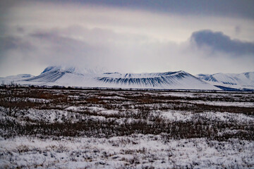 Hverfjall, piękny wulkan na wschodnim wybrzeżu Myvatn © Paweł Mielko