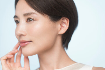 美しいアジア人女性の横顔