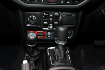 Car gears are available in both manual and automatic, depending on the driver's needs.