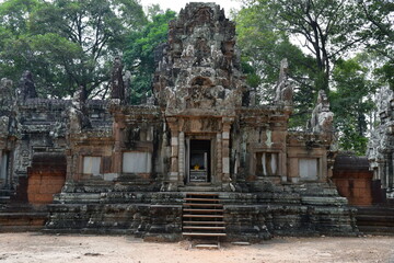 Naklejka premium カンボジア シェムリアップ遺跡群 チャウ・サイ・テヴォーダ