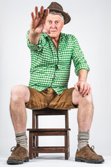 &Auml;lterer Mann in Tracht