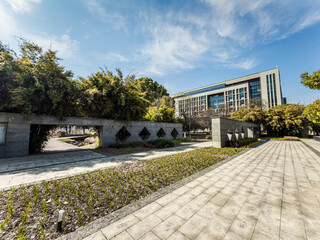 Fototapeta premium Modern Urban Landscape Featuring Innovative Architecture and Green Spaces