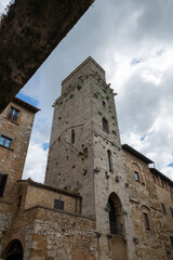 Fototapeta premium Torre del Diavolo medieval tower - San Gimignano, Italy