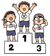 運動会の表彰台に立つ子供たち_カラー