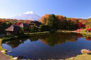 忍野村から見た富士山 © Tozawa