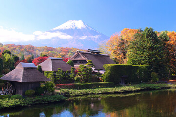 忍野村から見た富士山 © Tozawa