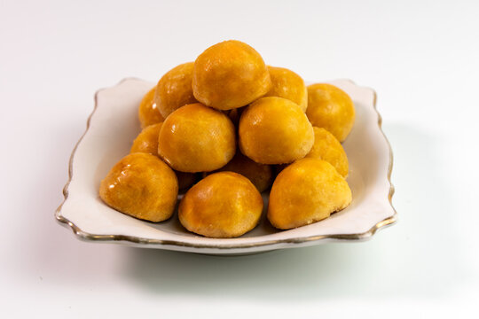 Close Up Nastar Cookies or pineapple tart on white background;	
